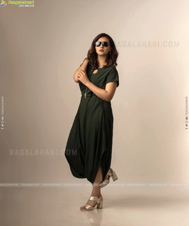 Isha Chawla feet photo 1