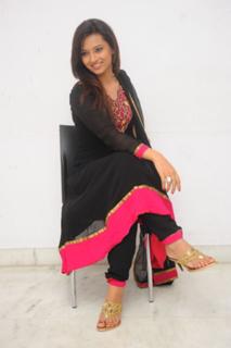 Isha Chawla feet photo 1