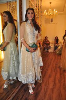 Isha Koppikar feet photo 7