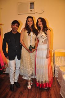 Isha Koppikar feet photo 4