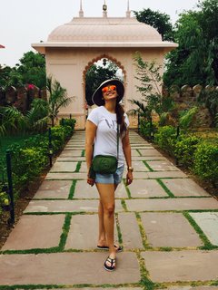 Isha Koppikar feet photo 9
