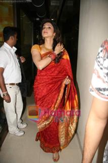 Isha Koppikar feet photo 9