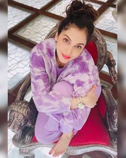 Isha Koppikar feet photo 12