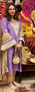 Isha Koppikar feet photo 7