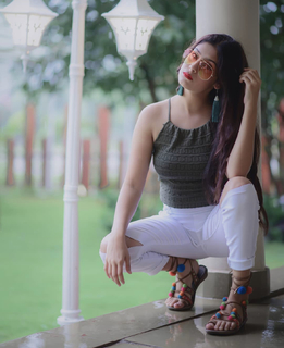 Isha Malviya feet photo 1