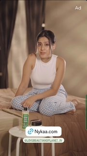 Isha Malviya feet photo 13