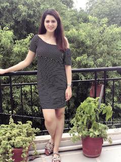 Isha Rikhi feet photo 1