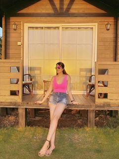 Isha Rikhi feet photo 11