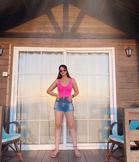 Isha Rikhi feet photo 9