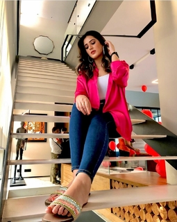 Isha Rikhi feet photo 20