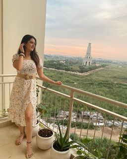 Isha Rikhi feet photo 17