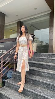 Isha Rikhi feet photo 16