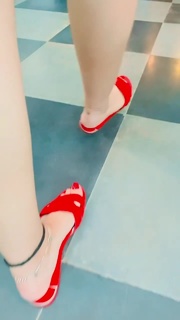 Isha Rikhi feet photo 6