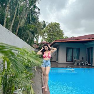 Isha Rikhi feet photo 11