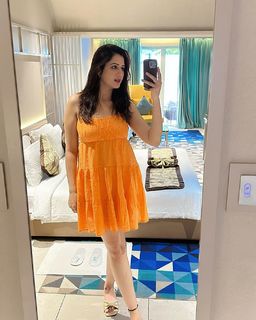 Isha Rikhi feet photo 3