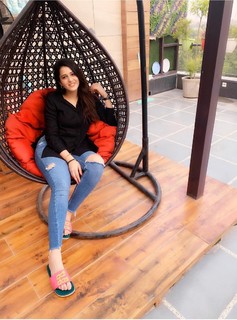 Isha Rikhi feet photo 16
