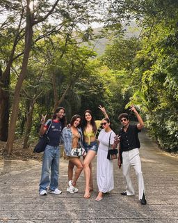 Isha Rikhi feet photo 4