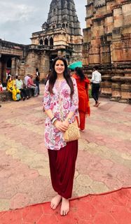 Isha Rikhi feet photo 18