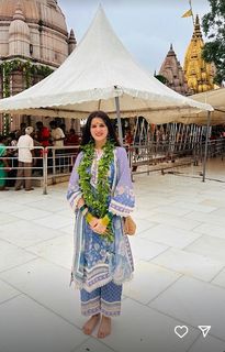 Isha Rikhi feet photo 14