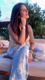 Isha Rikhi feet photo 11