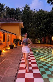 Isha Rikhi feet photo 1