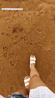 Isha Rikhi feet photo 16