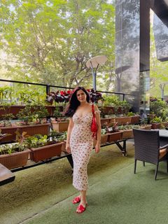 Isha Rikhi feet photo 7