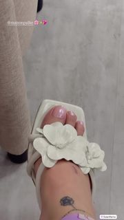 Isha Rikhi feet photo 4