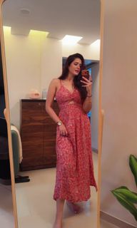 Isha Rikhi feet photo 1