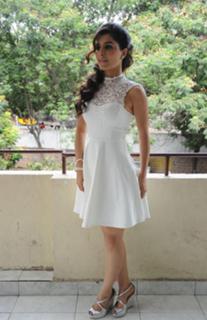 Isha Talwar feet photo thumbnail