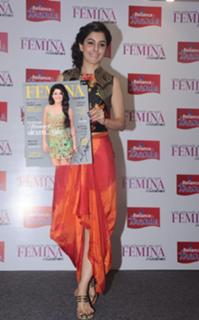 Isha Talwar feet photo thumbnail