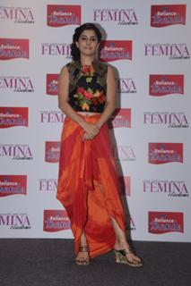Isha Talwar feet photo thumbnail