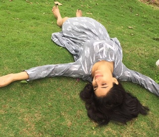 Isha Talwar feet photo thumbnail