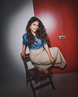 Isha Talwar feet photo thumbnail