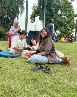 Isha Talwar feet photo thumbnail