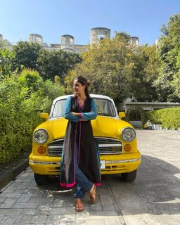 Isha Talwar feet photo 6