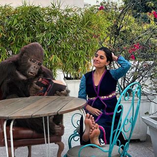 Isha Talwar feet photo 5