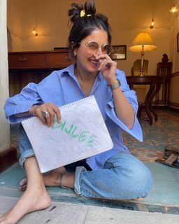 Isha Talwar feet photo 3