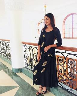 Ishita Dutta feet photo 4