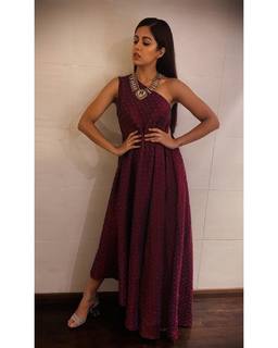 Ishita Dutta feet photo 8