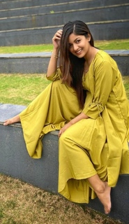 Ishita Dutta feet photo 2