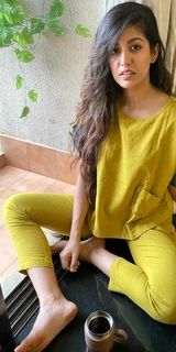 Ishita Dutta feet photo 11