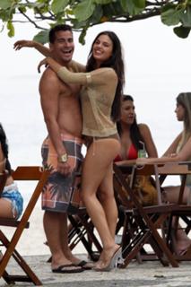 Isis Valverde feet photo thumbnail