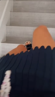 Isis Valverde feet photo thumbnail