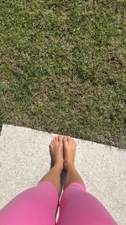 Isis Valverde feet photo 11
