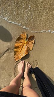 Isis Valverde feet photo 1