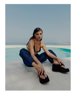 Isis Valverde feet photo 5