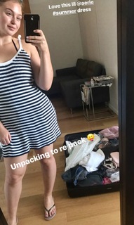 Iskra Lawrence feet photo thumbnail