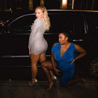 Iskra Lawrence feet photo thumbnail