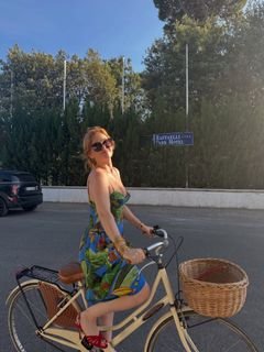 Isla Fisher feet photo 10
